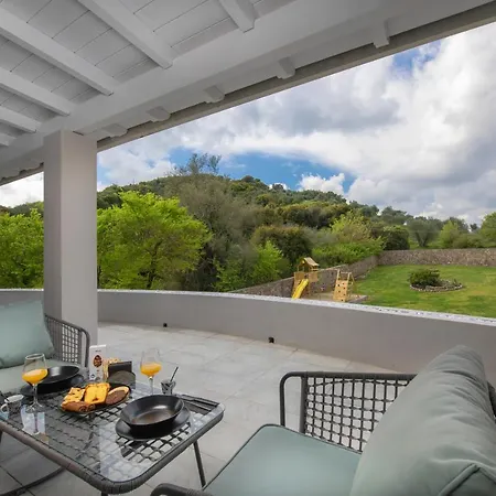 Villa Athos Kokkinion