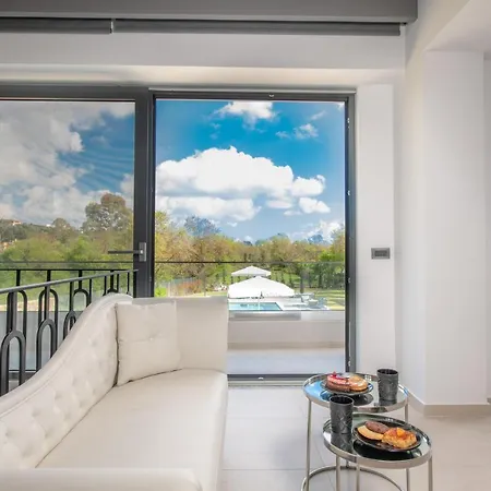 Apartment Athos *